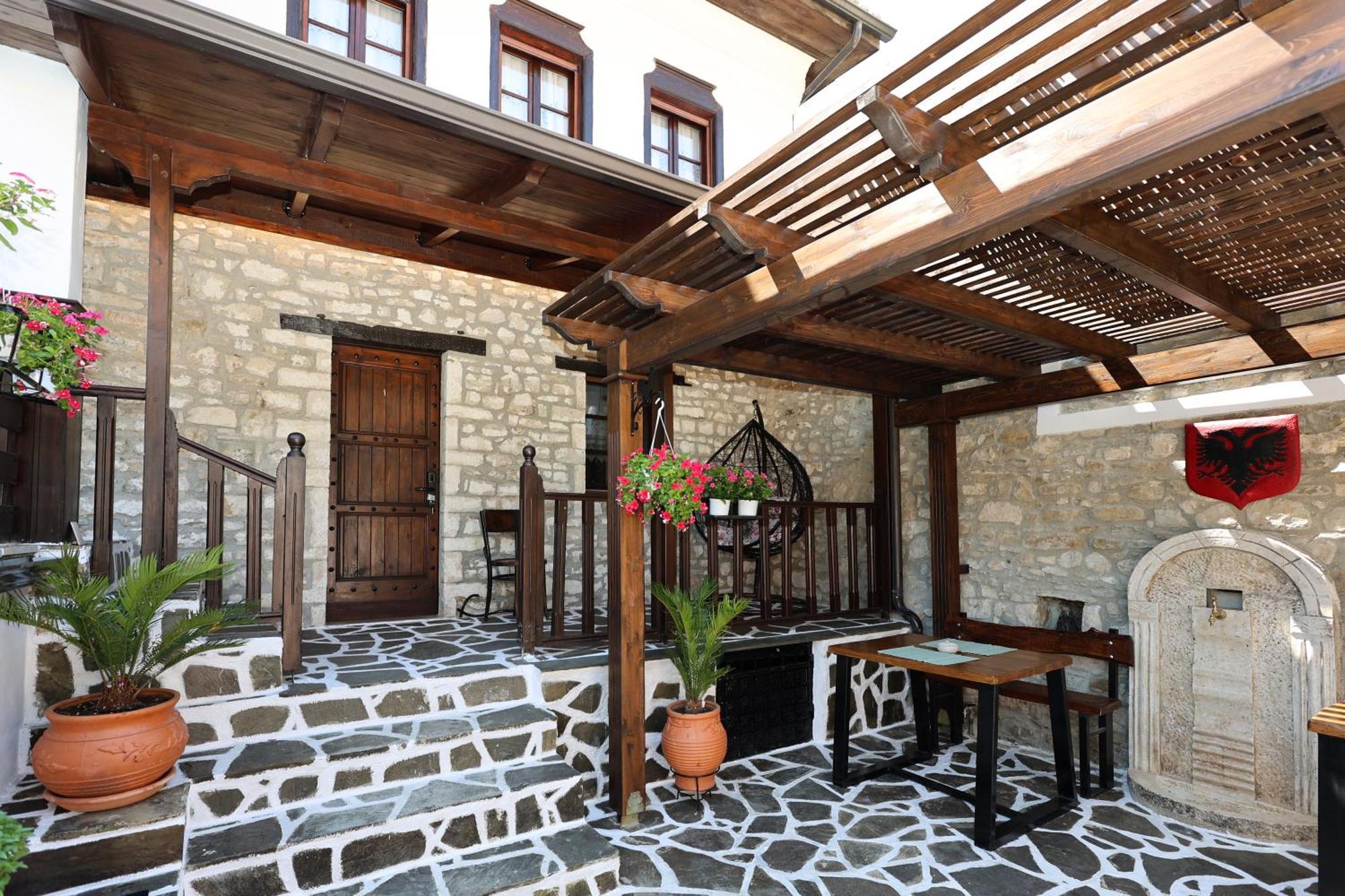 Ador Boutique Hotel Berat Exteriér fotografie