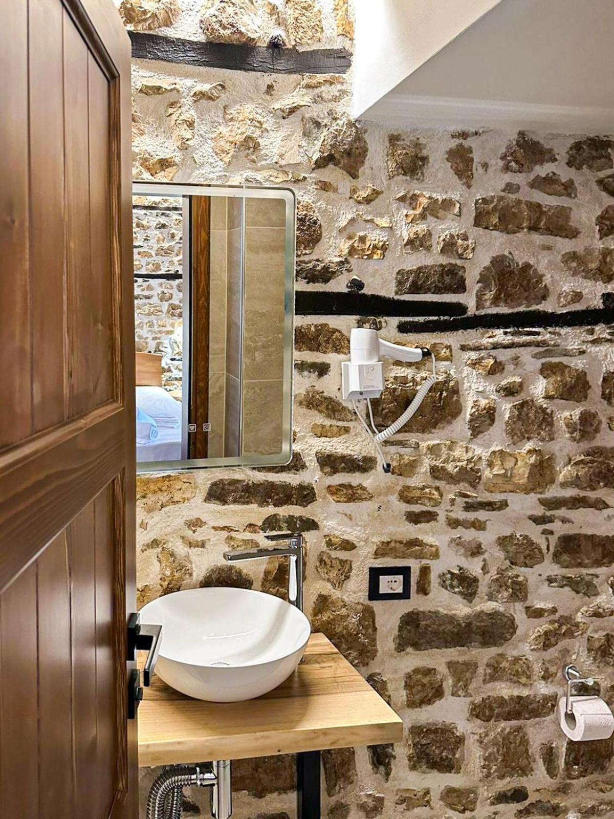 Ador Boutique Hotel Berat Exteriér fotografie