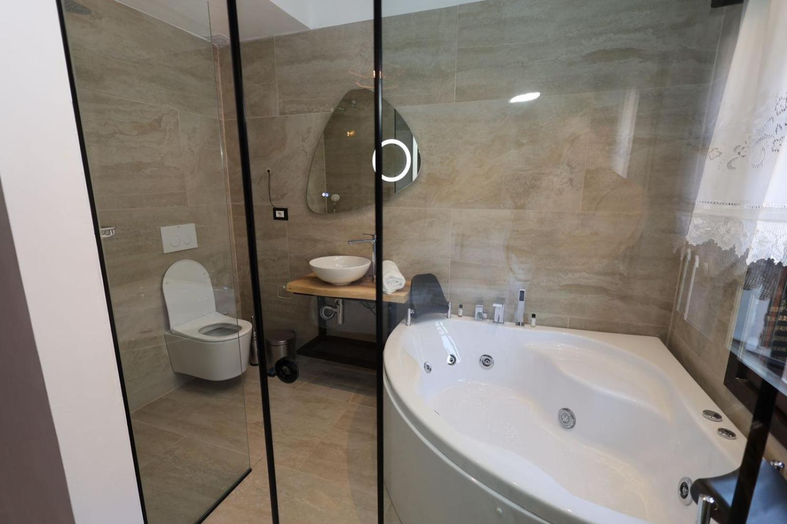 Ador Boutique Hotel Berat Exteriér fotografie