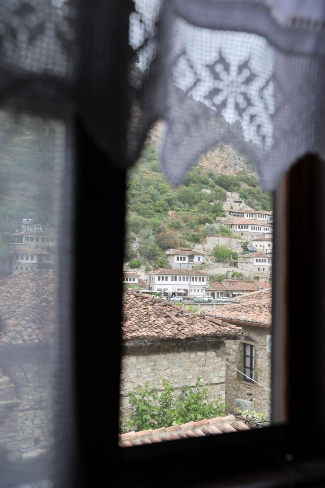 Ador Boutique Hotel Berat Exteriér fotografie
